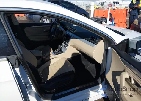 2014 Volkswagen Cc 2.0T Sport from USA, damaged, VIN WVWBP7AN1EE504686